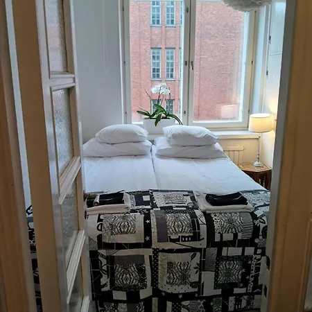 A Cute Bedroom In The Center * Helsínquia